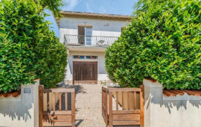 Pet Friendly Apartment In Saint-Palais-Sur-Mer